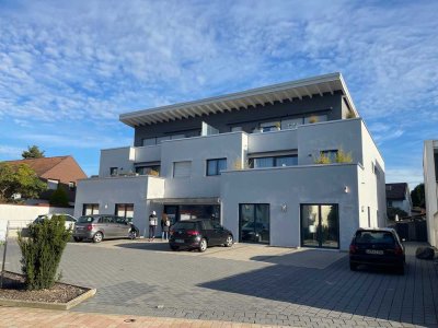 Traumhafte Wohnung! Aufzug! Tiefgarage!