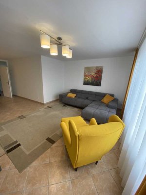 Exklusive, modernisierte 3-Zimmer-Wohnung mit gehobener Innenausstattung mit Balkon in Neuss