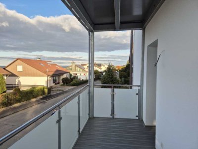 Hochwertige 5-Zimmer Wohnung mit Garten, Balkon und Terrasse; Erstbezug nach Sanierung