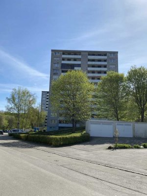 Wohnen mit Weitblick – familienfreundliche 4,5-Zimmer-Wohnung in Reutlingen, Orschel-Hagen