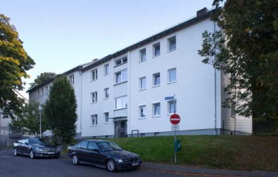Schicke 2 ZKB mit Balkon!