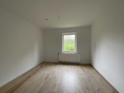 Frisch renovierte 2-Zimmer-Wohnung mit Wanne in Wilhelmshaven ab sofort!