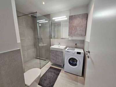 Erstbezug! Moderne, vollmöblierte 2-Zimmer-Wohnung mit Balkon, Top-Infrastruktur &amp; hellen Räumen in 1210 Wien