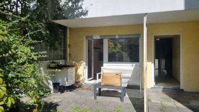 EG-Appartement mit schöner Terrasse in toller Lage / Neuhausen-Nymphenburg