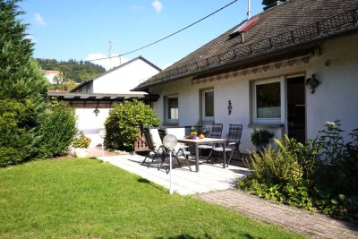 Familienfreundliches Zuhause am grünen Rand von Kelkheim