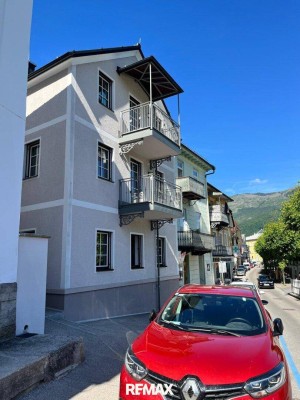 TRAUMWOHNUNG mit zwei Balkonen und TG-Platz in TOP-LAGE! Zweitwohnsitz möglich!