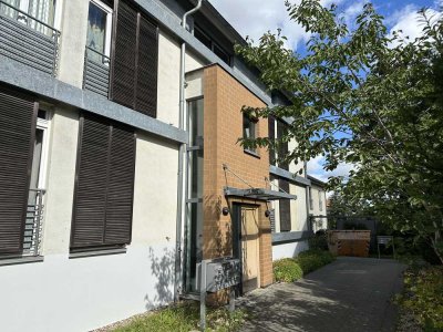 ***Charmante 2-Zimmer-Wohnung mit Loggia, Terrasse und kleinem Garten - vermietet***