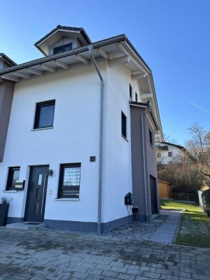 Neuwertiges Reiheneckhaus in ruhiger Lage von Rott an Inn (PROVISIONSFREI)