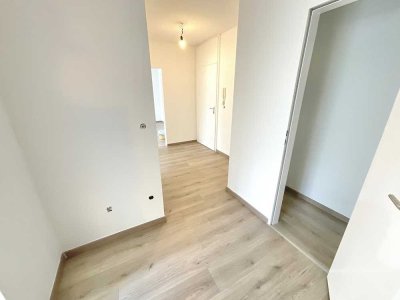 Frisch renovierte 2 Zimmerwohnung mit Balkon