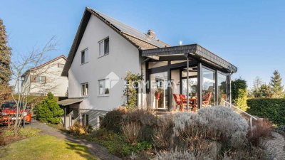 Familienfreundliche Doppelhaushälfte mit 5 Zimmern und ausgebauter Souterrain-Wohnung