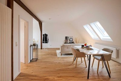 Modernes Wohnen über den Dächern von Itzehoe – Erstbezug nach Ausbau