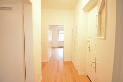 2 Zimmer Wohnung mit Balkon