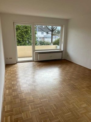 Schöne 4-Zimmer-Hochparterre-Wohnung mit EBK in Ingolstadt