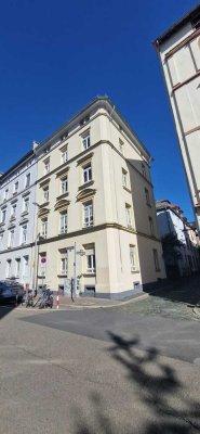 Stilvolle 3-Zimmer Dachgeschosswohnung in Sachsenhausen