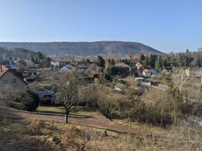 Erstbezug nach Sanierung mit Einbauküche: Schöne 3-Zimmer-Dachgeschosswohnung in Freital