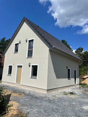 Ihr neues Zuhause: Neubau-EFH mit Garten, Einzug Dezember