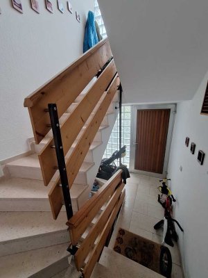 Helle, großzügige 3-Zimmer-Wohnung mit Balkon in ruhiger, aber zentralen Lage