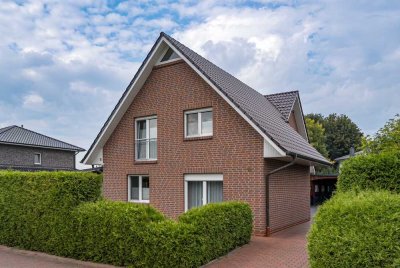 Traumhaftes Familienhaus mit Einliegerwohnung, Wintergarten, Doppelcarport, PV-Anlage, u.v.m.