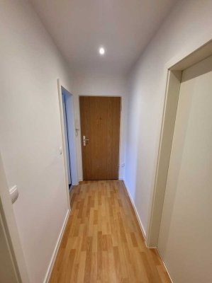 Wohn(t)raum oder Rendite? Frisch renovierte 2-Zimmer-Wohnung wartet auf Sie!