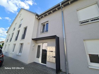 Moderne 3-Zi.-Erdgeschosswohnung mit Einbauküche, 112,3 qm, in KA-Neureut ab 01.08.2026 verfügbar
