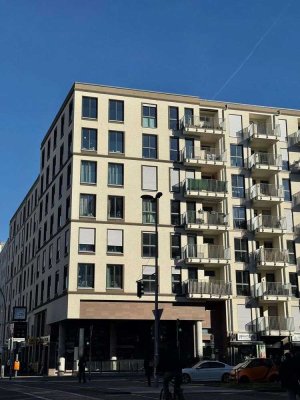 Moderne 4-Zimmer-Wohnung mit 2 Bädern und Aufzug in Berlin-Wilmersdorf