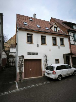 Saniertes 7 Zimmer Einfamilienhaus provisionsfrei