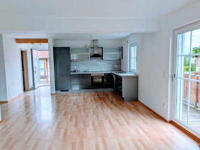 Exklusive, neuwertige 3-Zimmer-Wohnung mit gehobener Innenausstattung mit Balkon in Otterfing