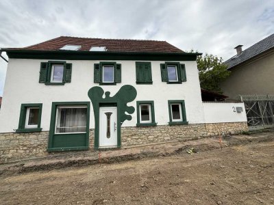 Sanierungsobjekt mit Charme ODER Grundstück für neue Möglichkeiten
