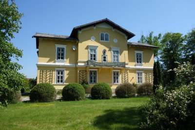 Historische Villa mit großem Garten