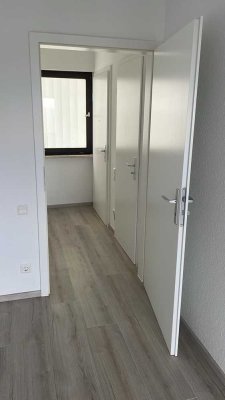 Erstbezug nach Renovierung mit Balkon: schöne 1-Zimmer-Wohnung in Germersheim