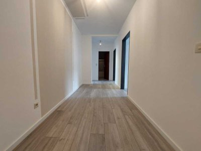 Ein Zuhause für die nächsten Jahre – Renovierte 3-Zimmer-Wohnung mit Balkon