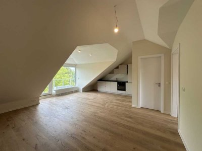 Provisionsfreie Neubau-Dachgeschosswohnung–Erstbezug, hochwert. Ausstattung, 5 Min. Bhf Köpenick