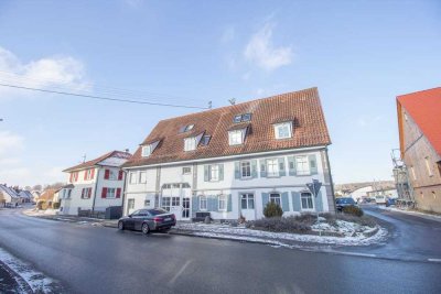 Schöne Maisonette-Wohnung mit Garage