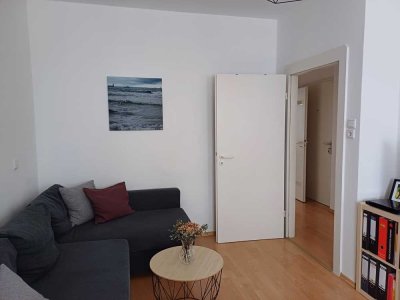 Attraktive 2-Zimmer Wohnung  mit  Wohnküche u integrierter Ebk in Bonner Fußgängerzone