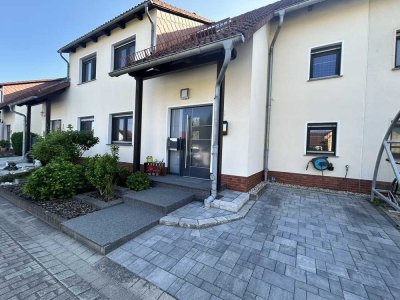 Modernisiertes Reihenmittelhaus mit Wohlfühlfaktor – bereit für Ihr neues Zuhause!