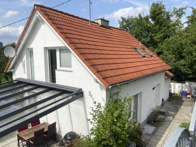 Vielseitig nutzbares Haus zu vermieten – WG-geeignet / teilbar