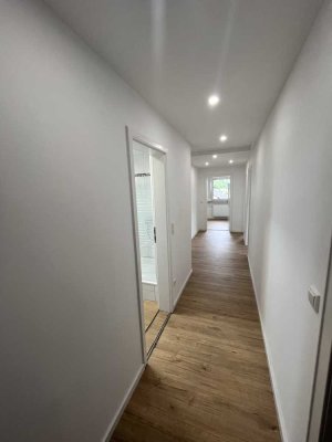 Erstbezug nach Sanierung: freundliche 4-Zimmer-Wohnung mit gehobener Innenausstattung in Werl