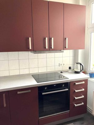 Top-Zustand zur sofortigen Nutzung freie 3 Zimmer-Wohnung im Altbau