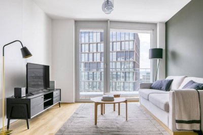Traumblick über Wien, Belview Tower mit Gym, Wellness &amp; Lounge, 2 Zimmer + Balkon, 14. Stock, U-Bahn (VIE23)