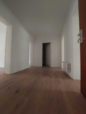 3 - Zimmer Wohnung mit Balkon, 82 m² in Hamm Mitte