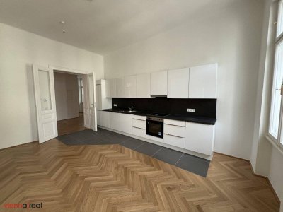 ERSTBEZUG - Elegante helle 6-Zimmer Wohnung mit Wohnküche, 2 WCs, großem Abstellraum und Kellerabteil - UNBEFRISTET