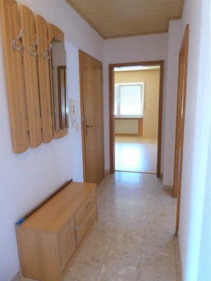 Preiswerte, gepflegte 3-Zimmer-DG-Wohnung mit Balkon und Einbauküche in Gonzerath