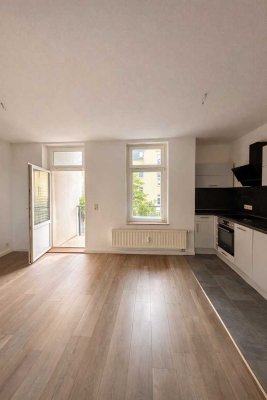 Moderne 2 Zimmer-Wohnung mit EBK & Balkon im beliebten Stadtteil Lindenau