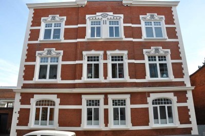 130qm Stilvolle 4-Zimmer-Altbauwohnung auch für Freiberufler / Kanzelei / Praxis Nähe Fußgängerzone