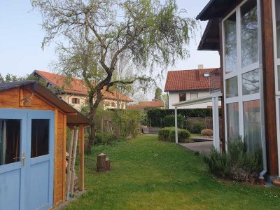 Moderne Doppelhaushälfte mit schönem Garten, hochwertiger Ausstattung und EBK in ruhiger Lage
