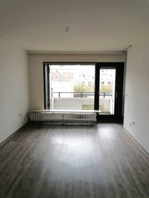 Modernisierte Wohnung mit Balkon im Musikerviertel