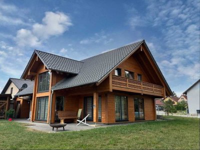 Attraktives Vollholzhaus!