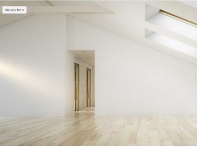 Provi frei 5 Zimmer - Wohnung mit Balkon