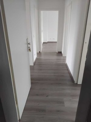 Sanierte 3 Zimmer Wohnung mit Balkon in Gelsenkirchen zu vermieten!!!