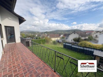 Wohnen auf einer Ebene – Großzügiges Wohnhaus mit Einliegerwohnung, Ausbaureserve und Garten